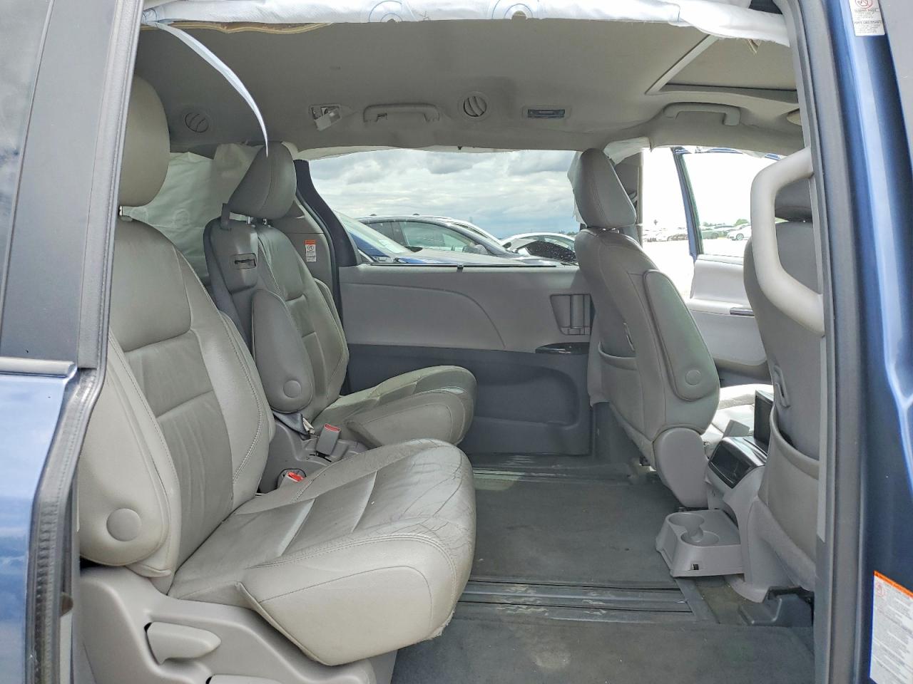Toyota Sienna Xle 8-passenger