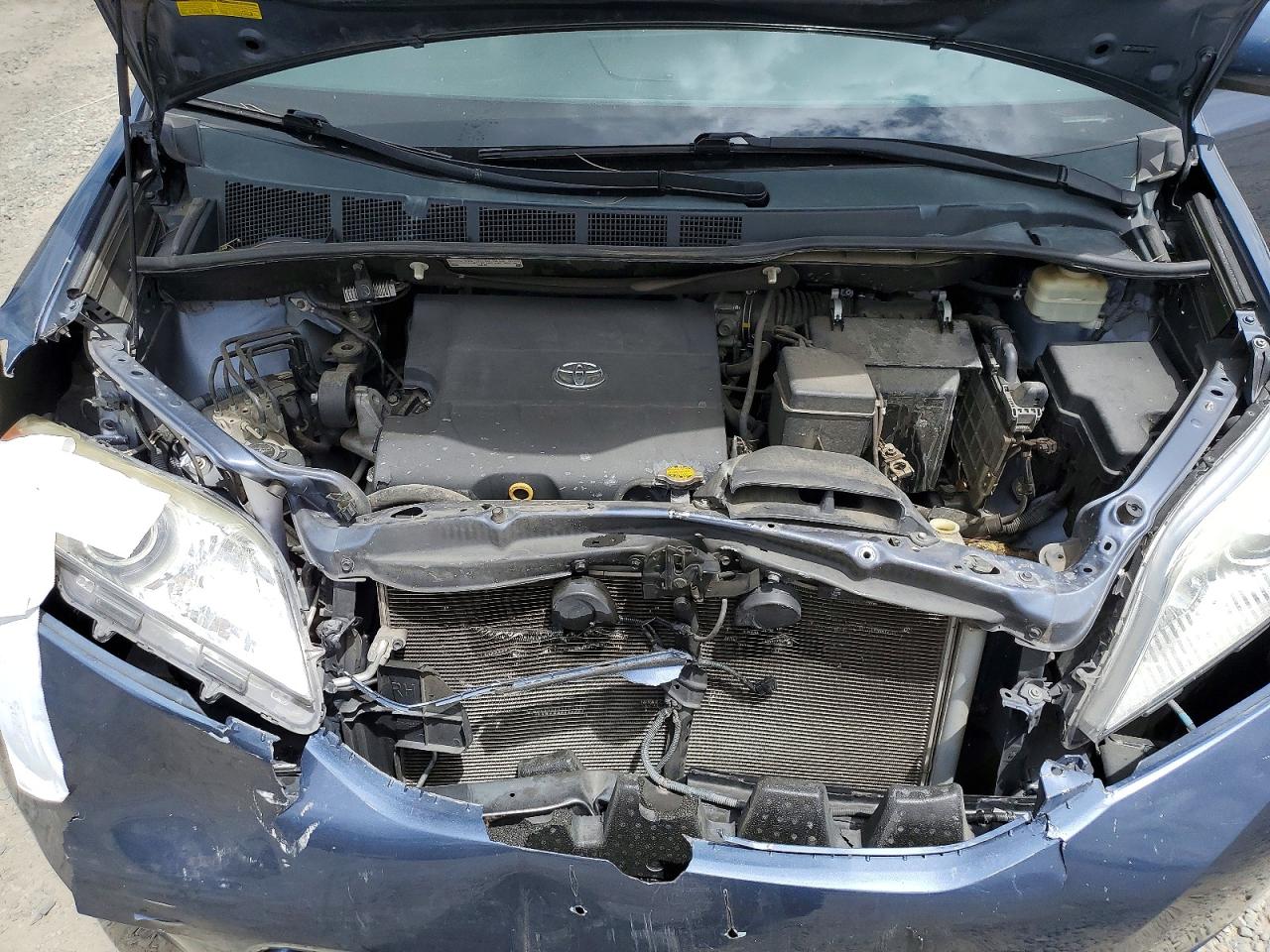 Toyota Sienna Xle 8-passenger