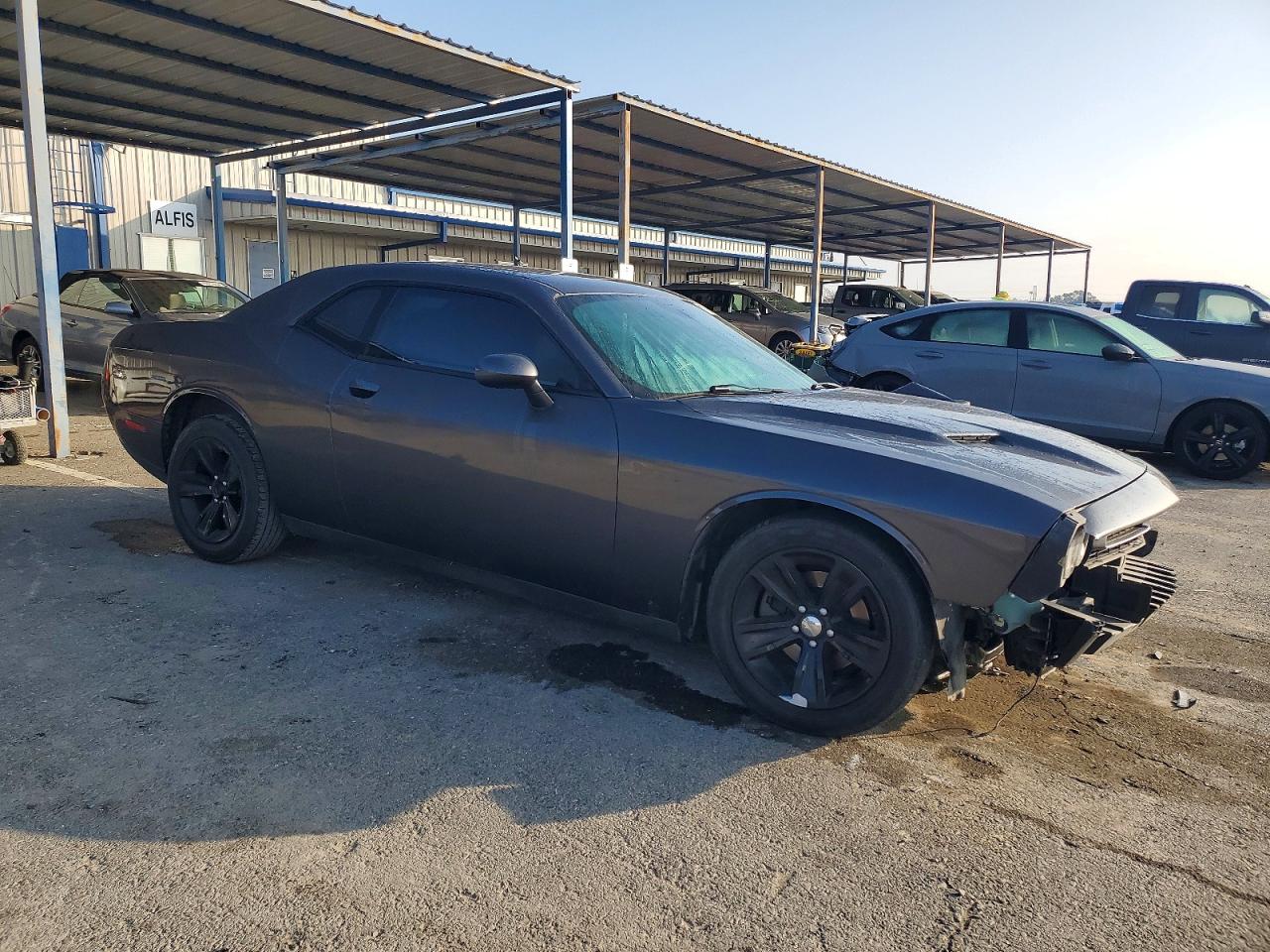 Dodge Challenger Sxt