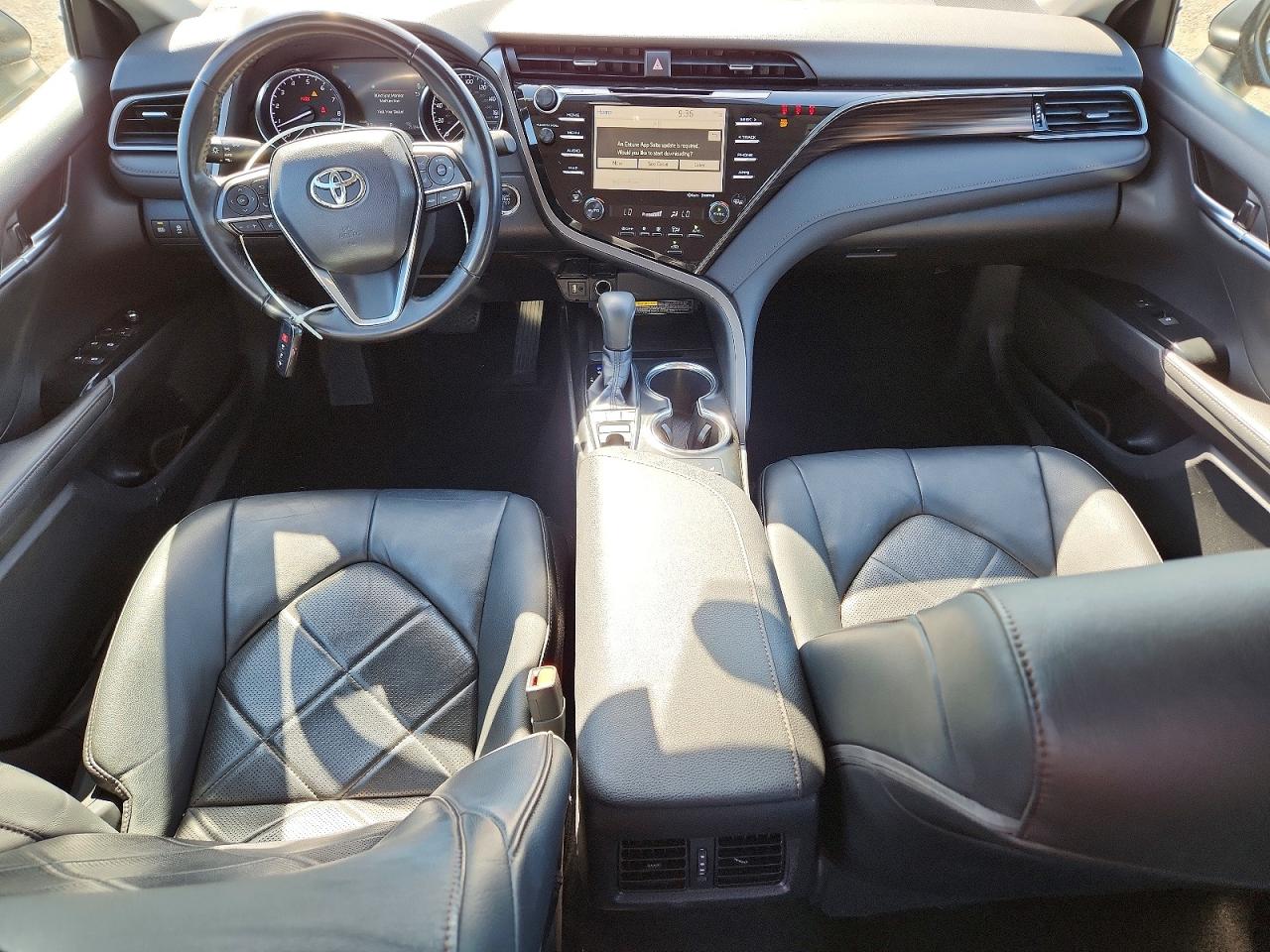 Toyota Camry Xle