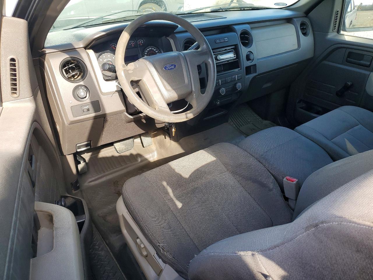 Ford F-150 Super Cab