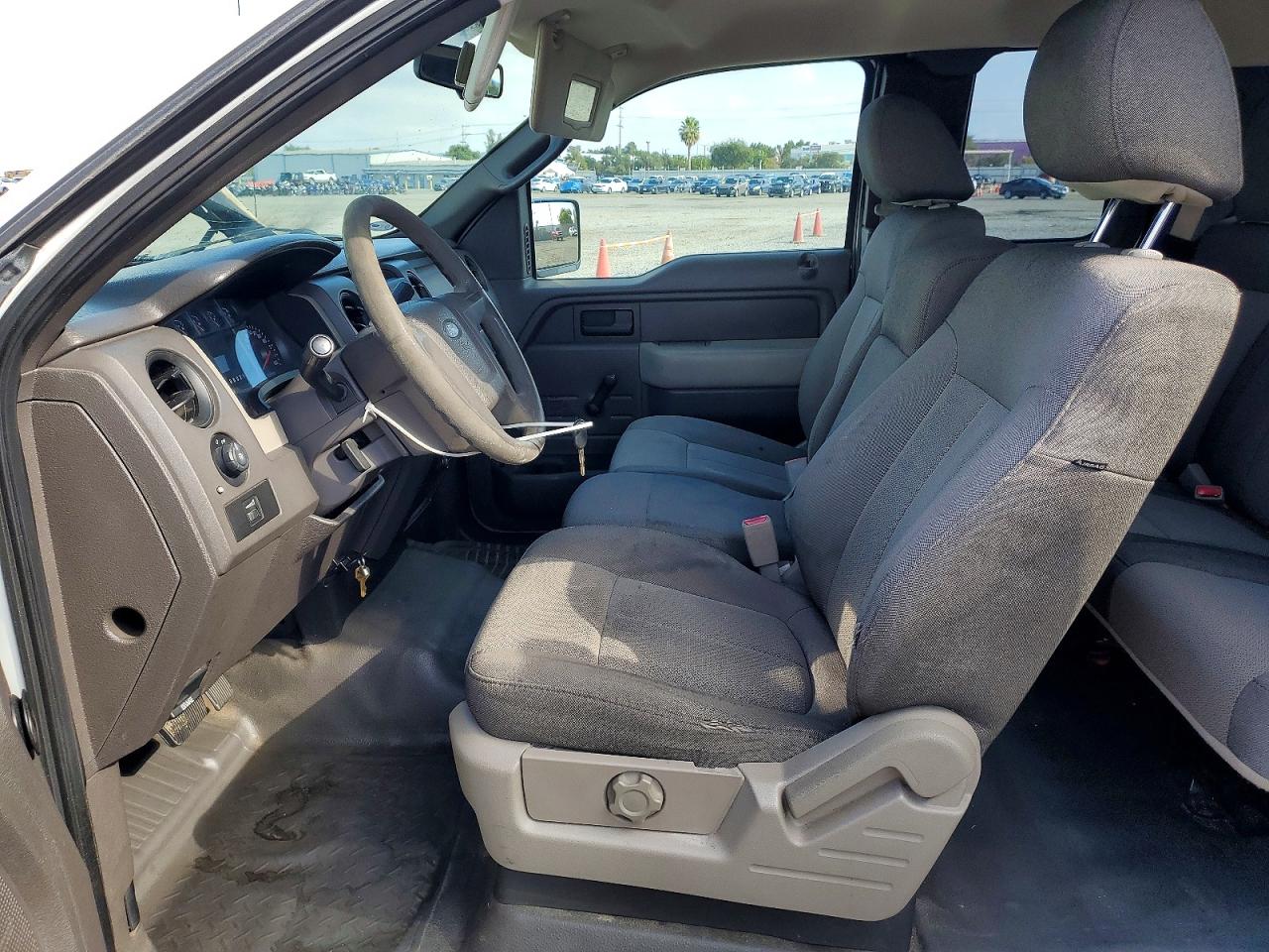 Ford F-150 Super Cab