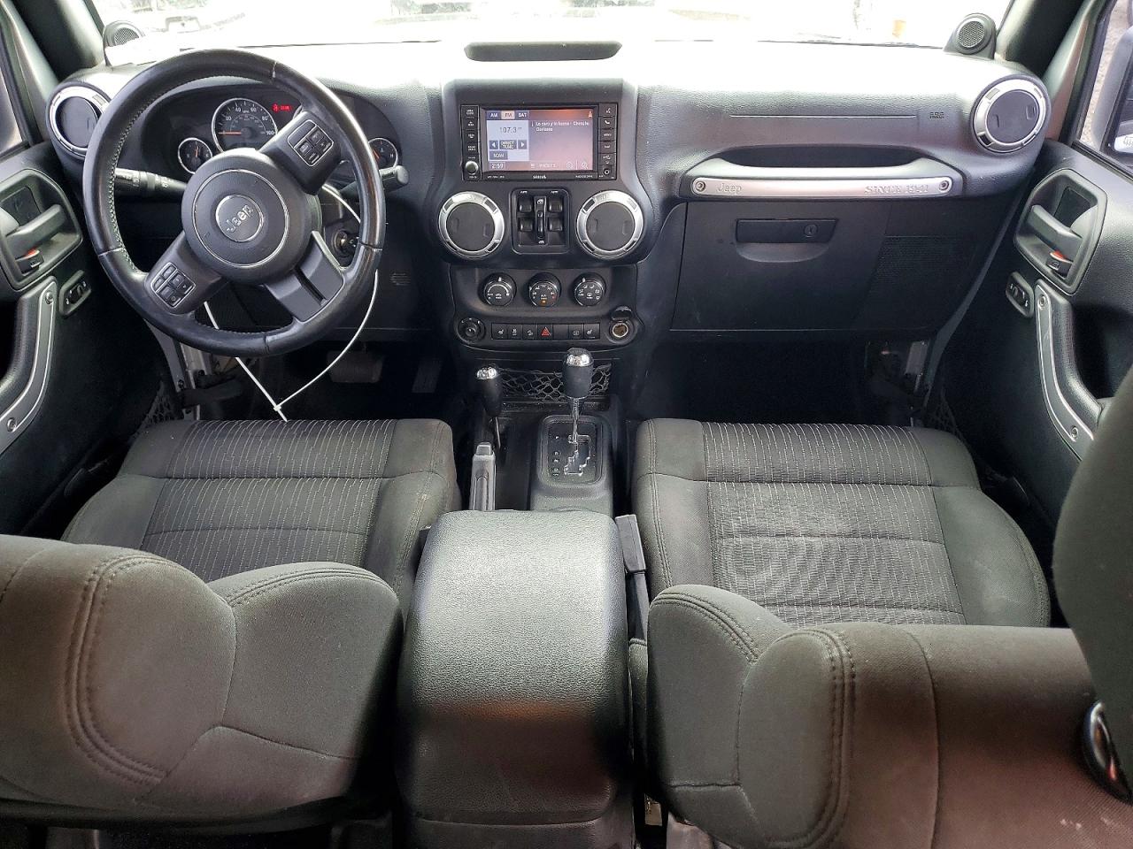 Jeep Wrangler Sahara