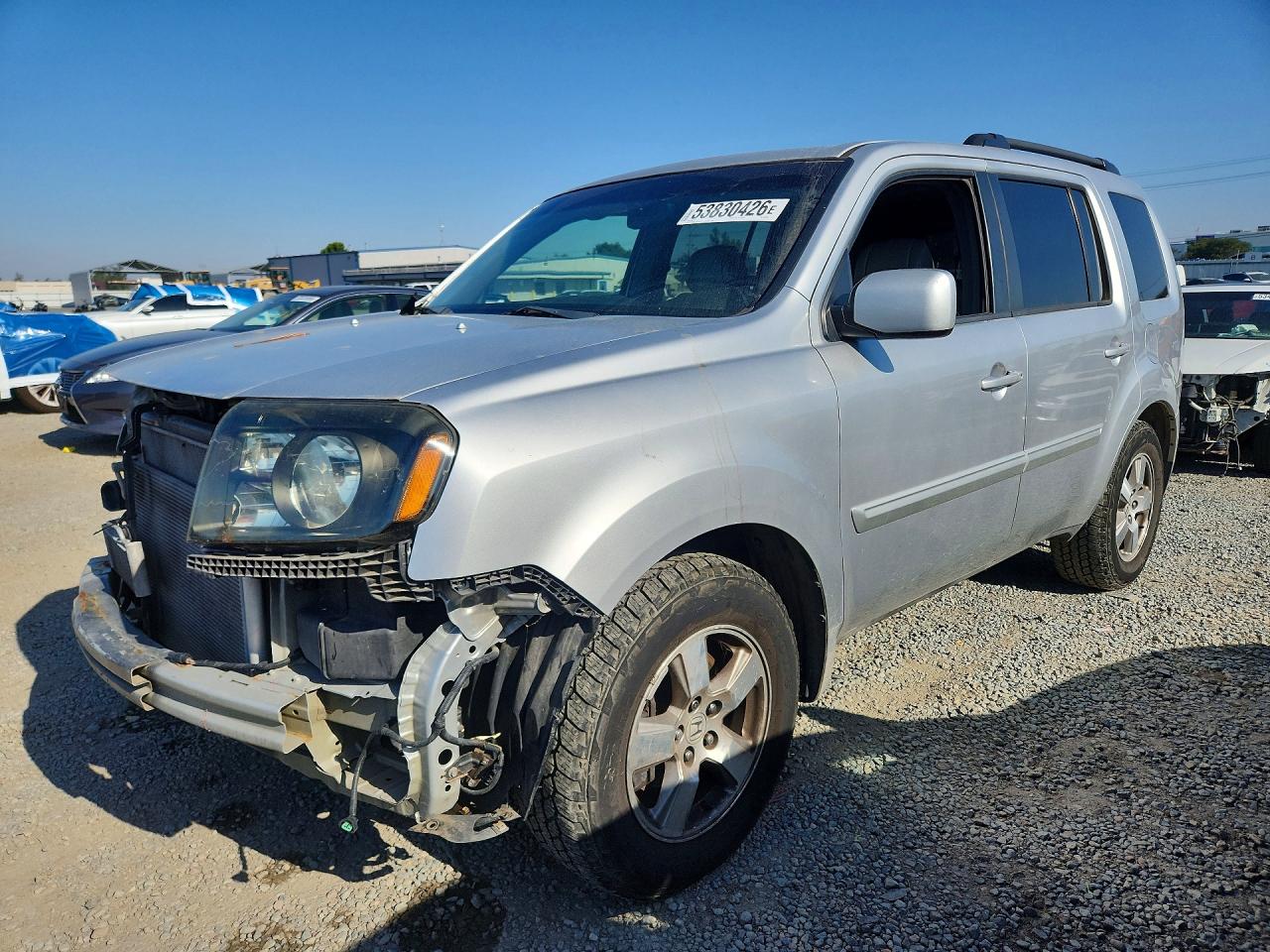Salvage Honda Pilot Image