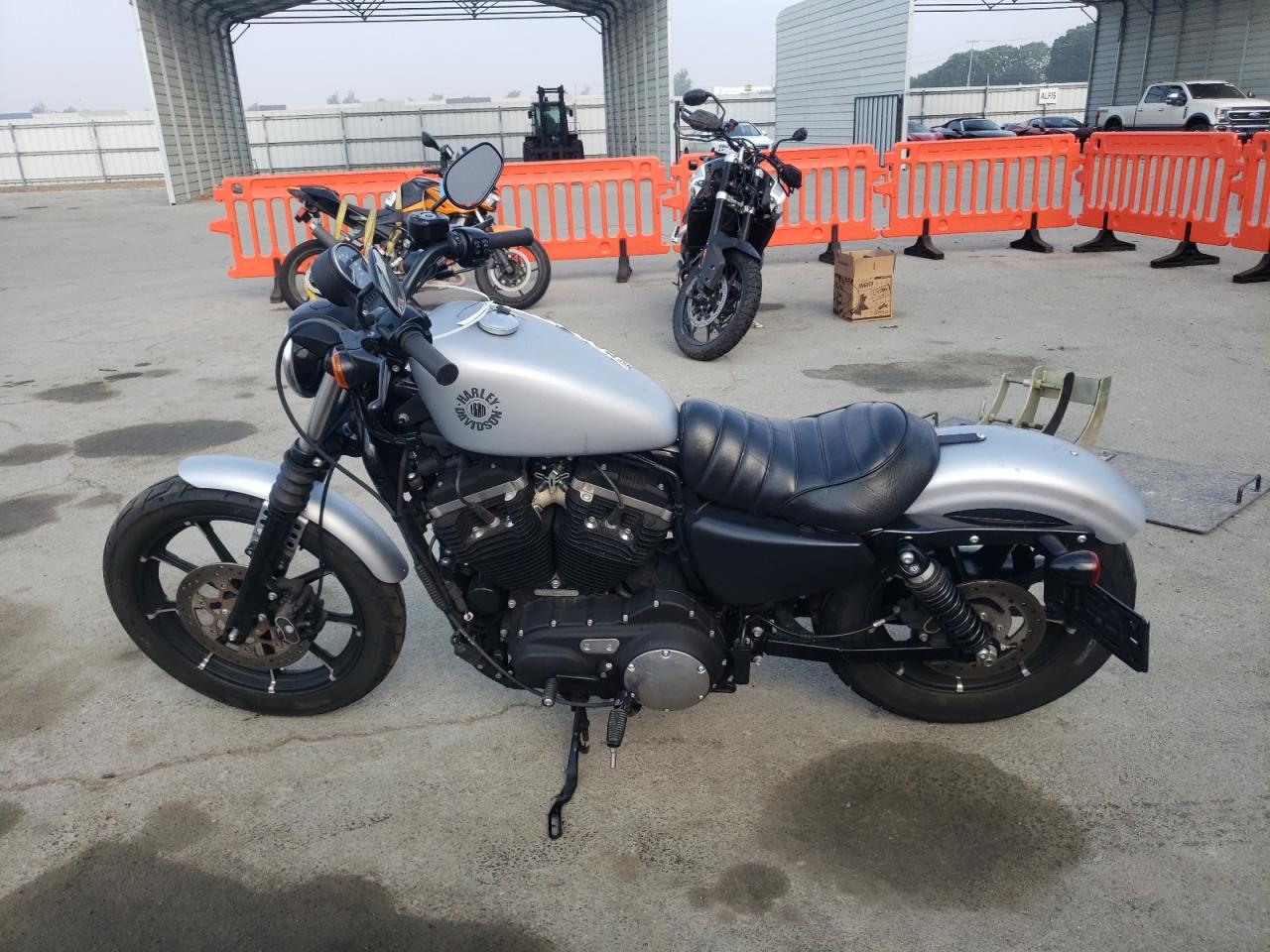 Harley-Davidson Xl883 N N