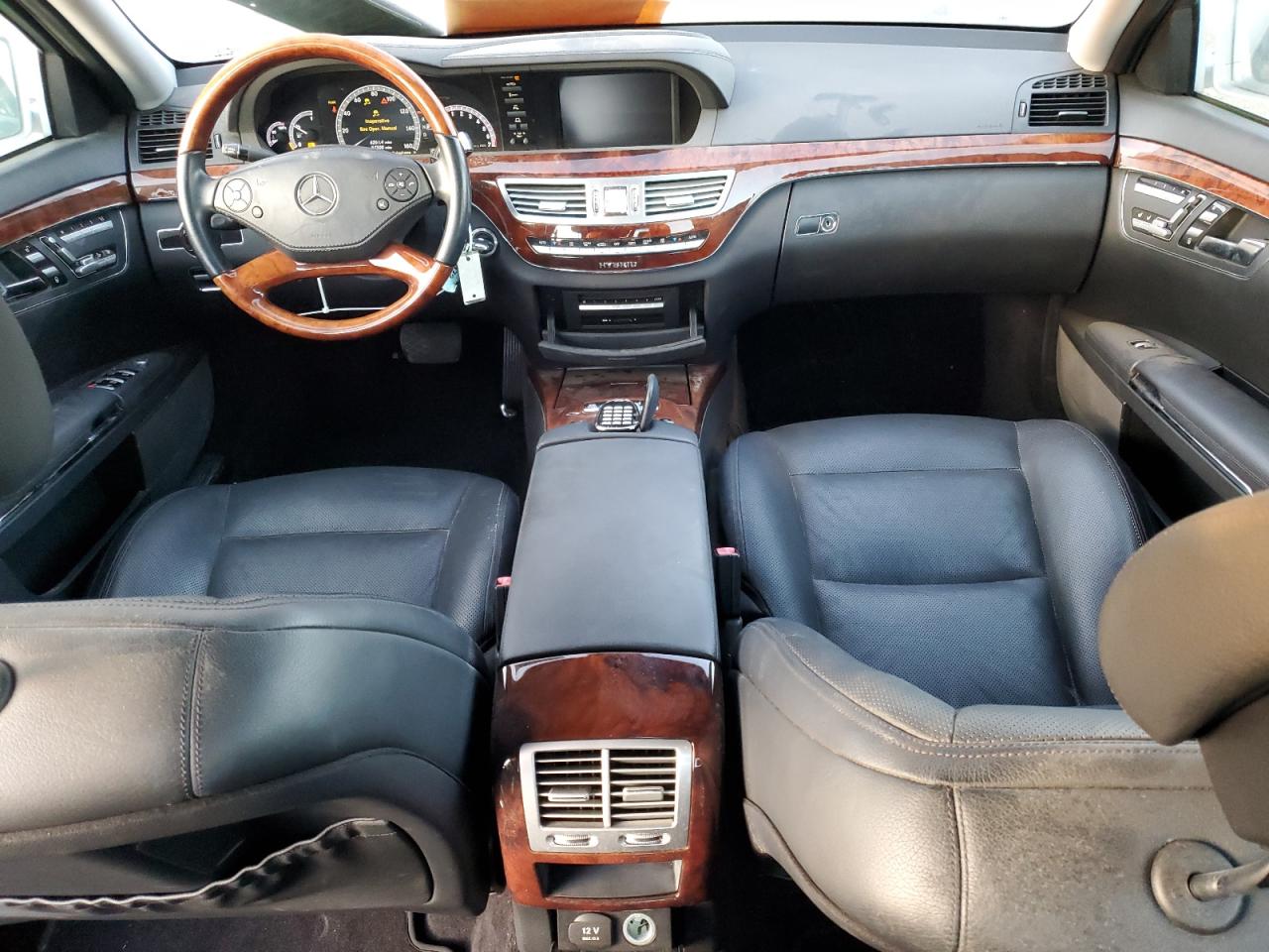 Mercedes-Benz S-Class 400