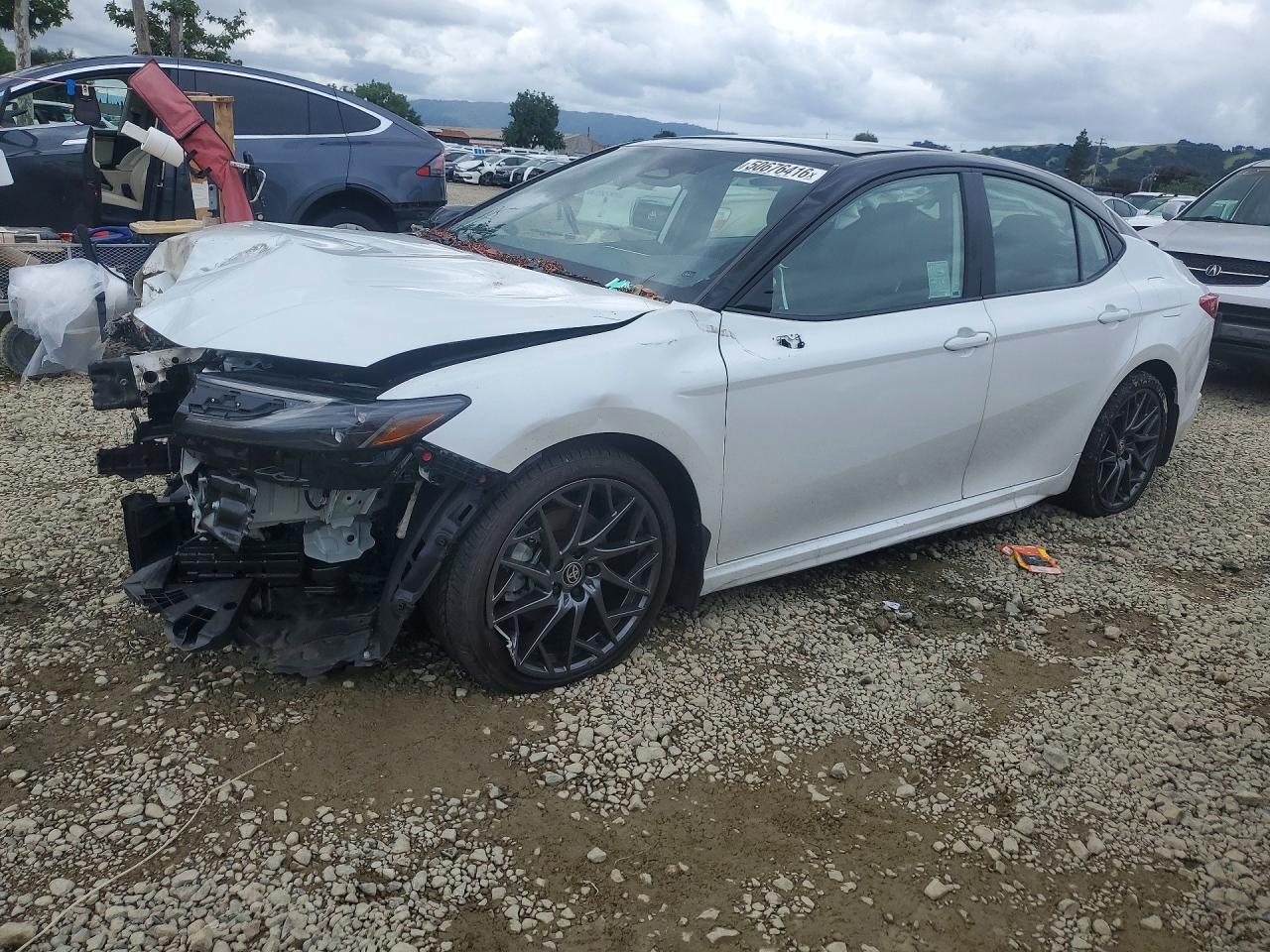 Salvage Toyota Camry Image