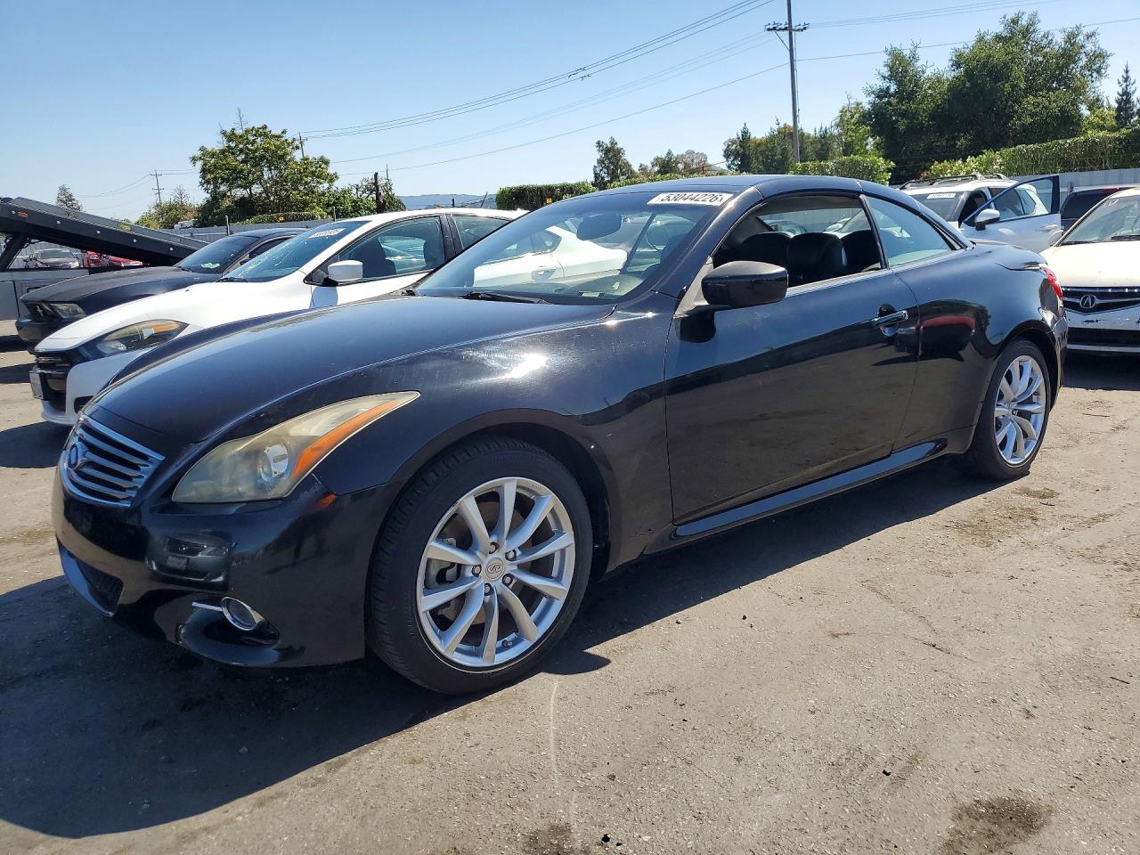 Salvage INFINITI G37 Image