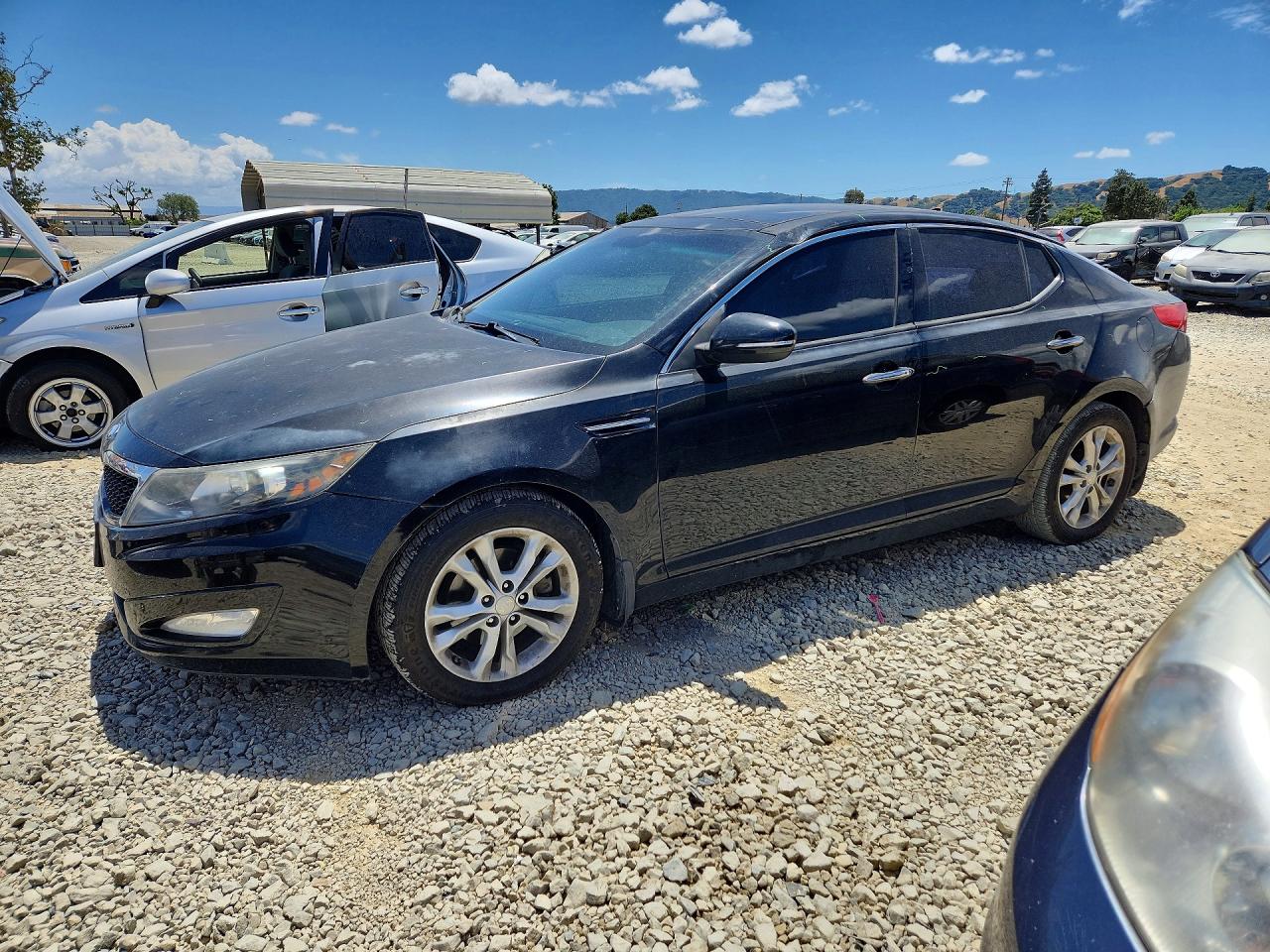 Salvage Kia Optima Image