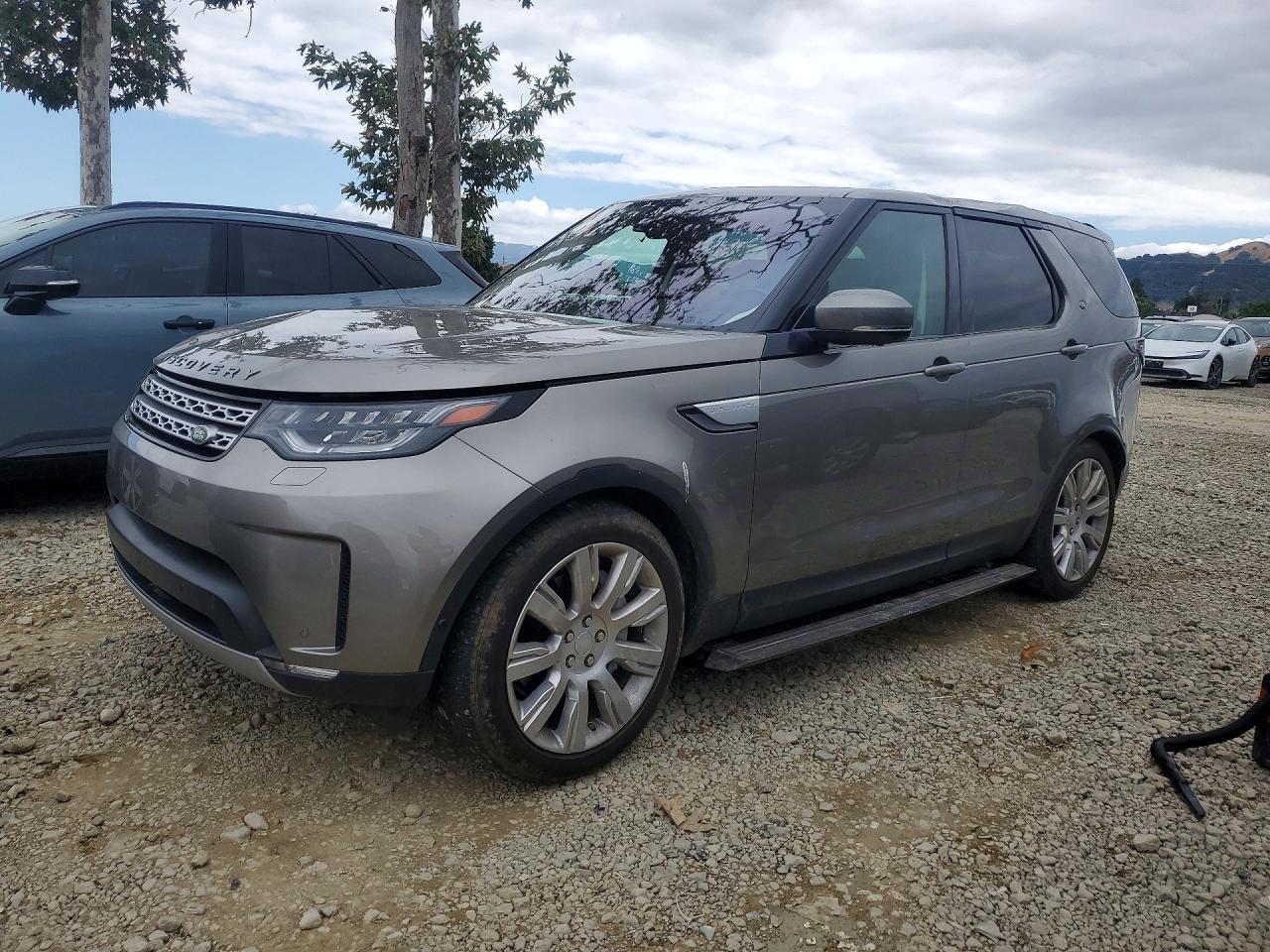 Salvage Land Rover Discovery Image