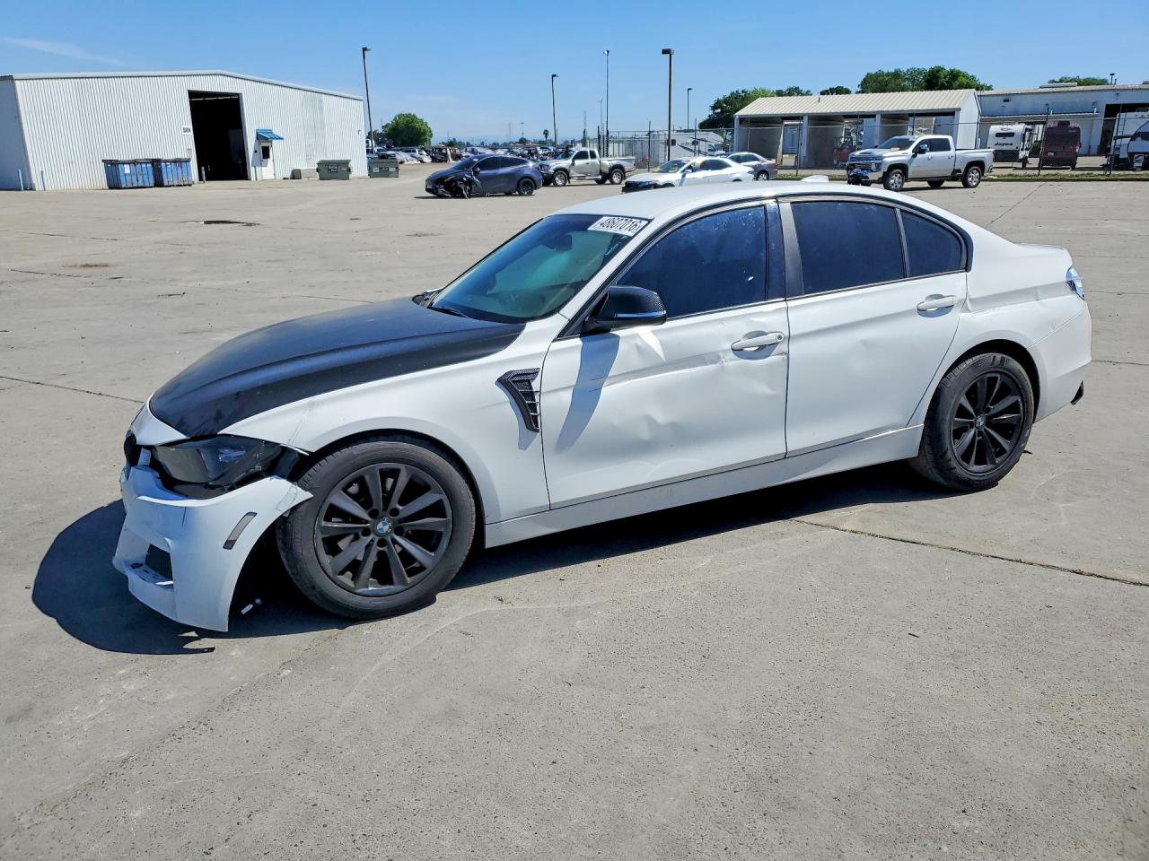 Salvage BMW 3 Series Image
