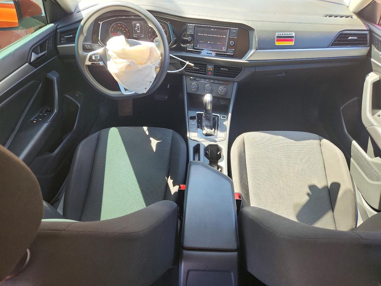 Volkswagen Jetta S