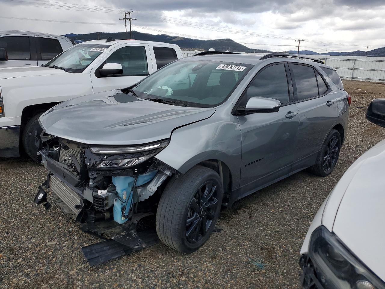 Salvage Chevrolet Equinox Image