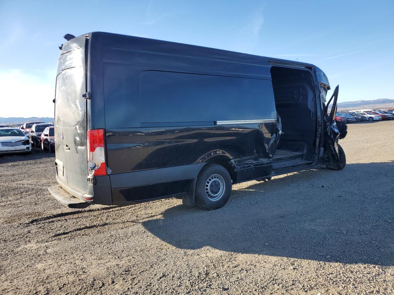 Mercedes-Benz Sprinter 2500