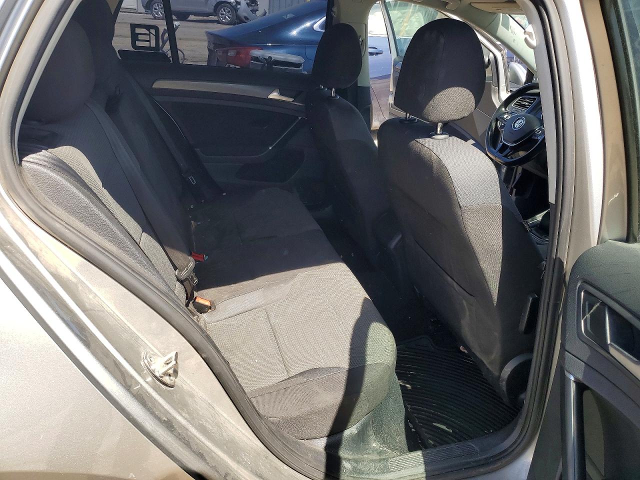 Volkswagen Golf S