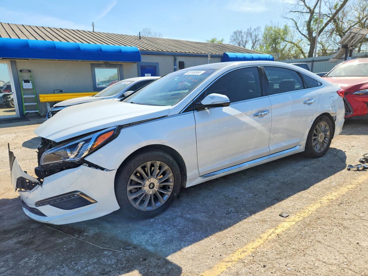 Salvage Hyundai SONATA Image