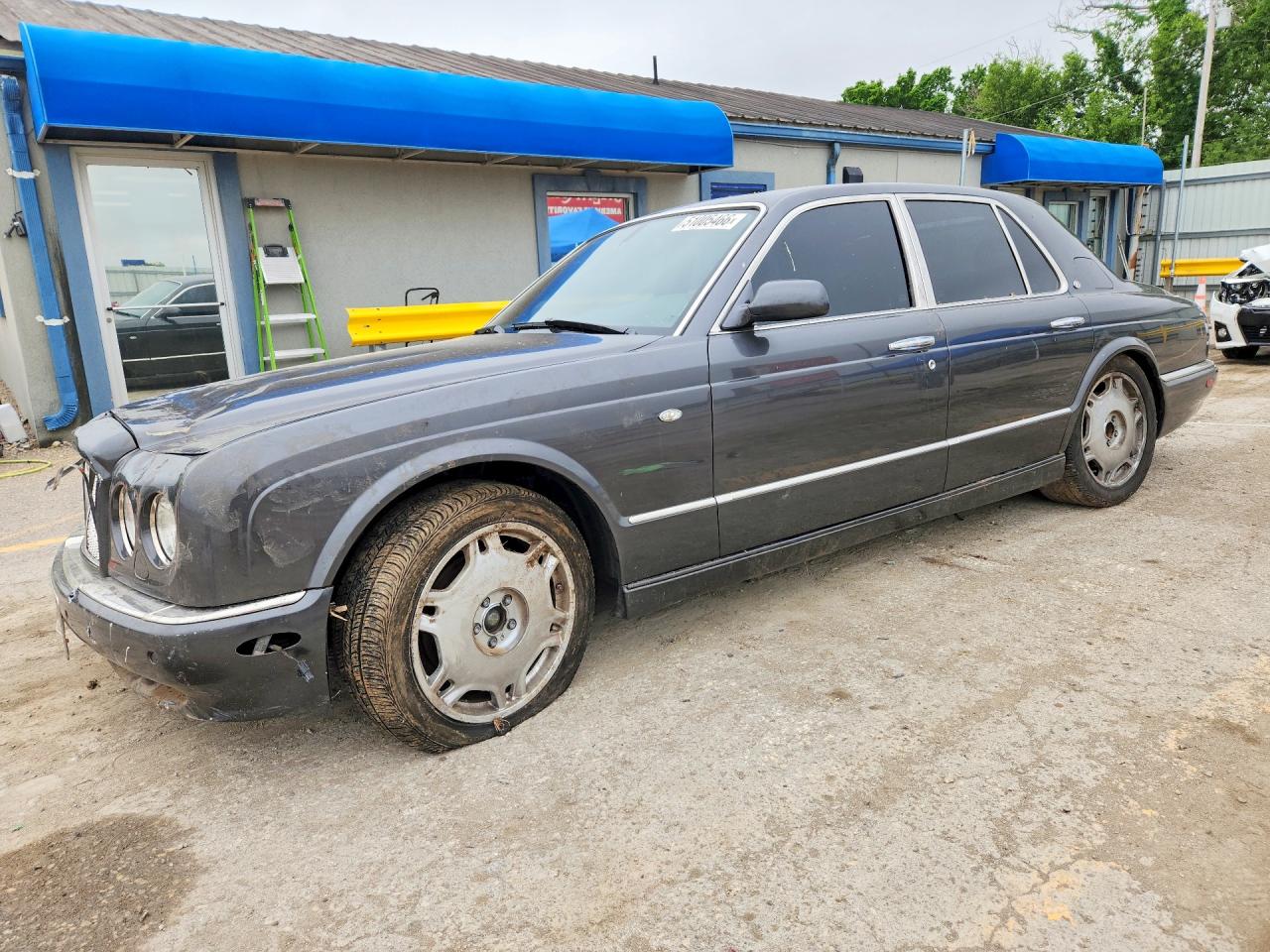 Salvage Bentley Arnage Image