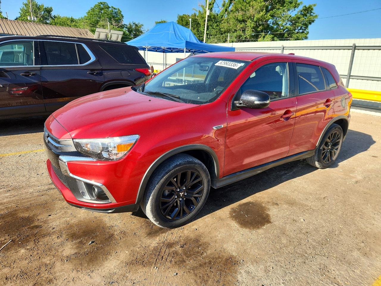 Salvage Mitsubishi Outlander Image
