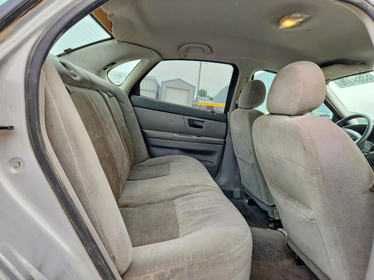 Ford Taurus Ses