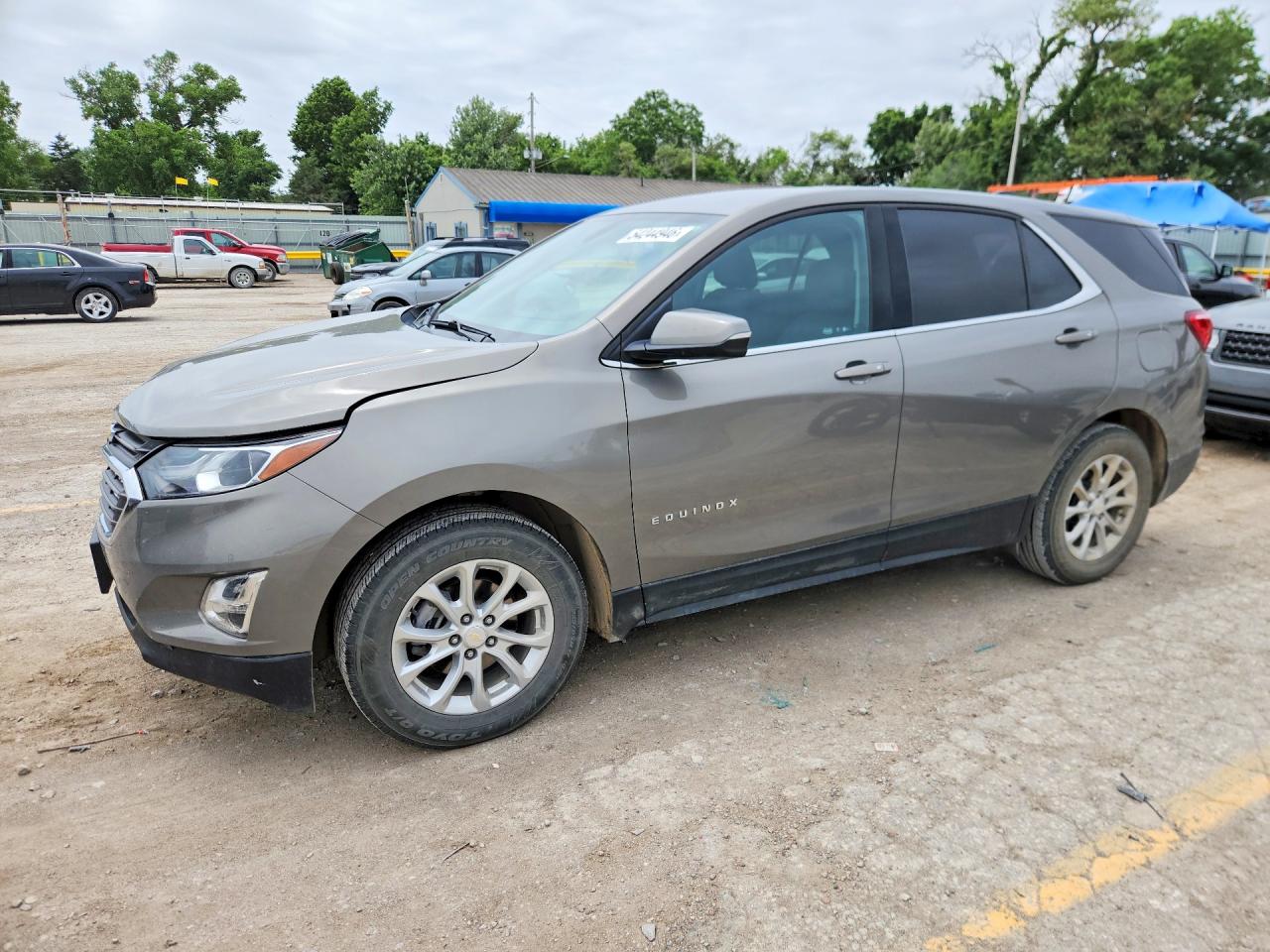 Salvage Chevrolet Equinox Image