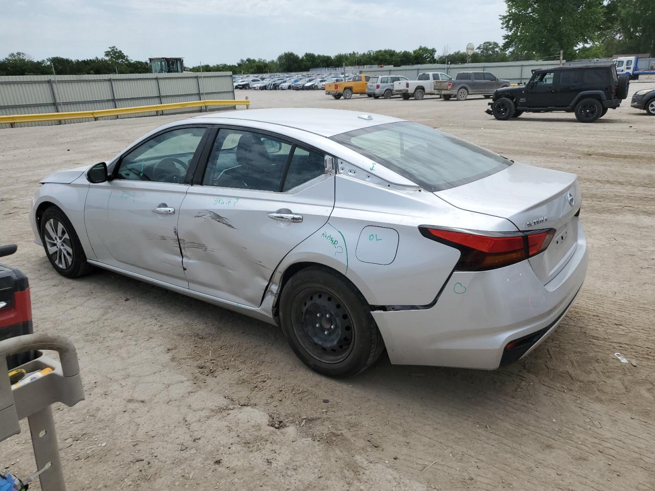 Nissan Altima S