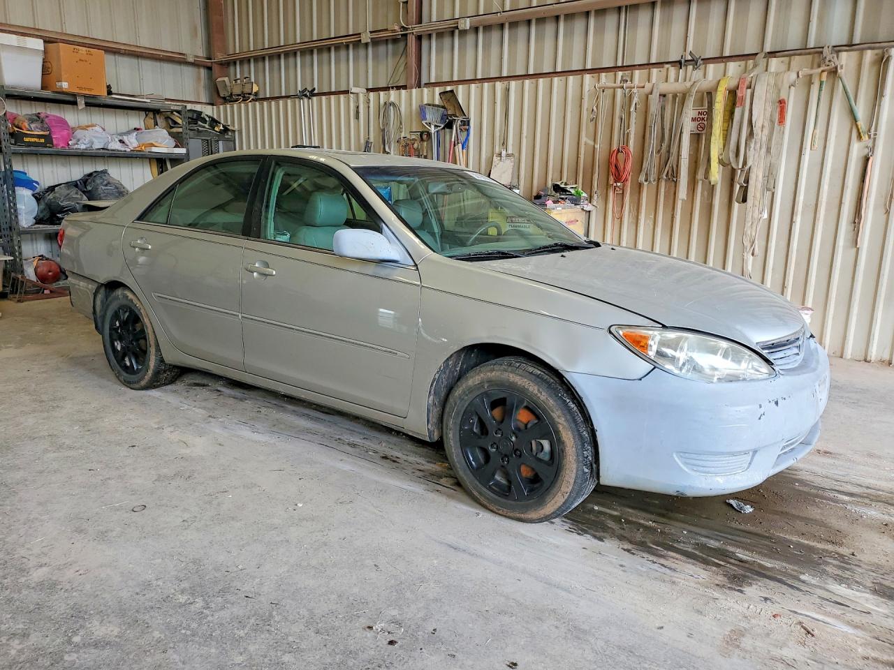 Toyota Camry Xle V6