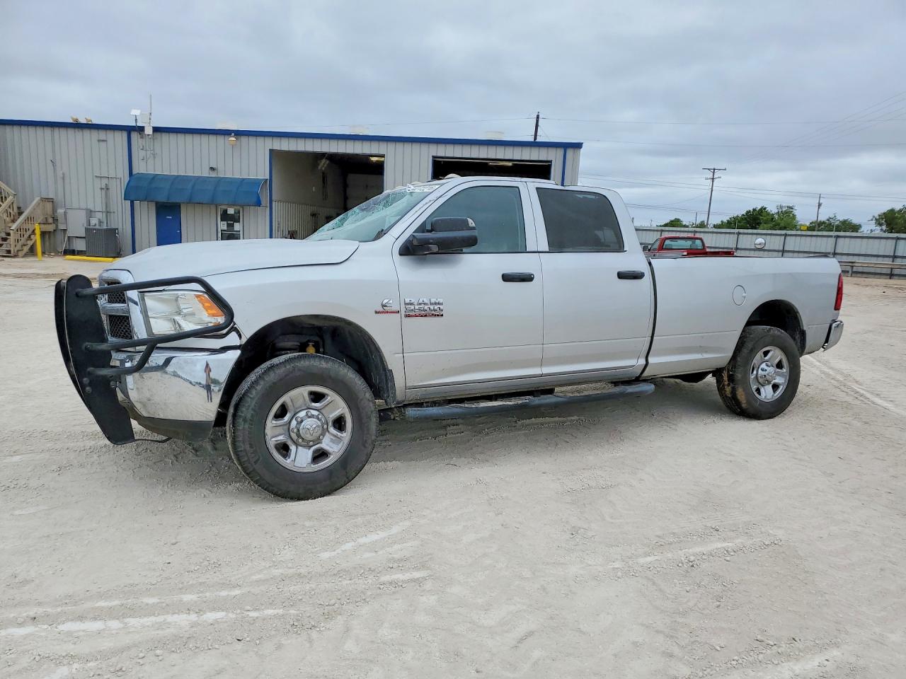 Salvage Ram 3500 Image