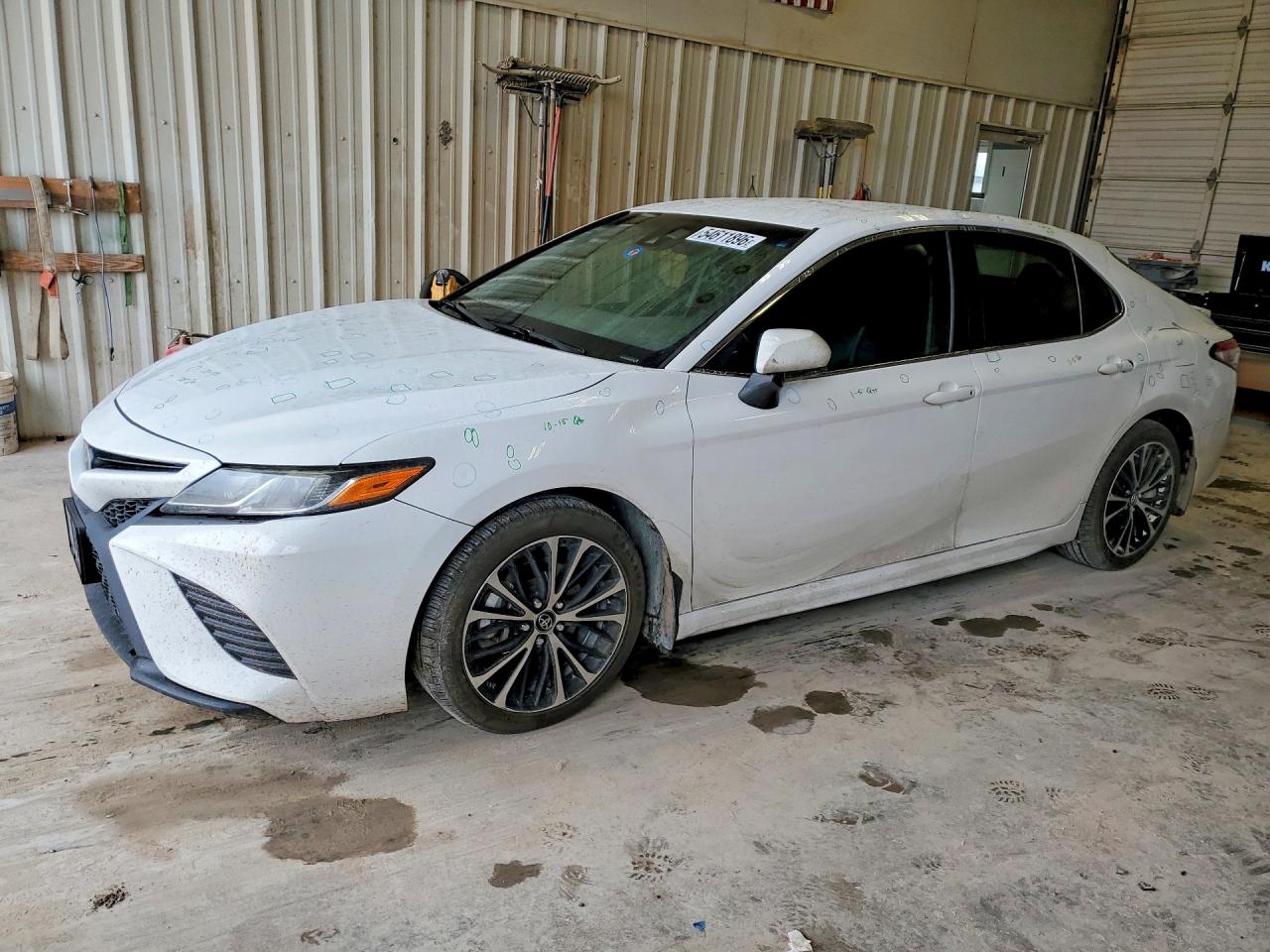 Salvage Toyota Camry Image