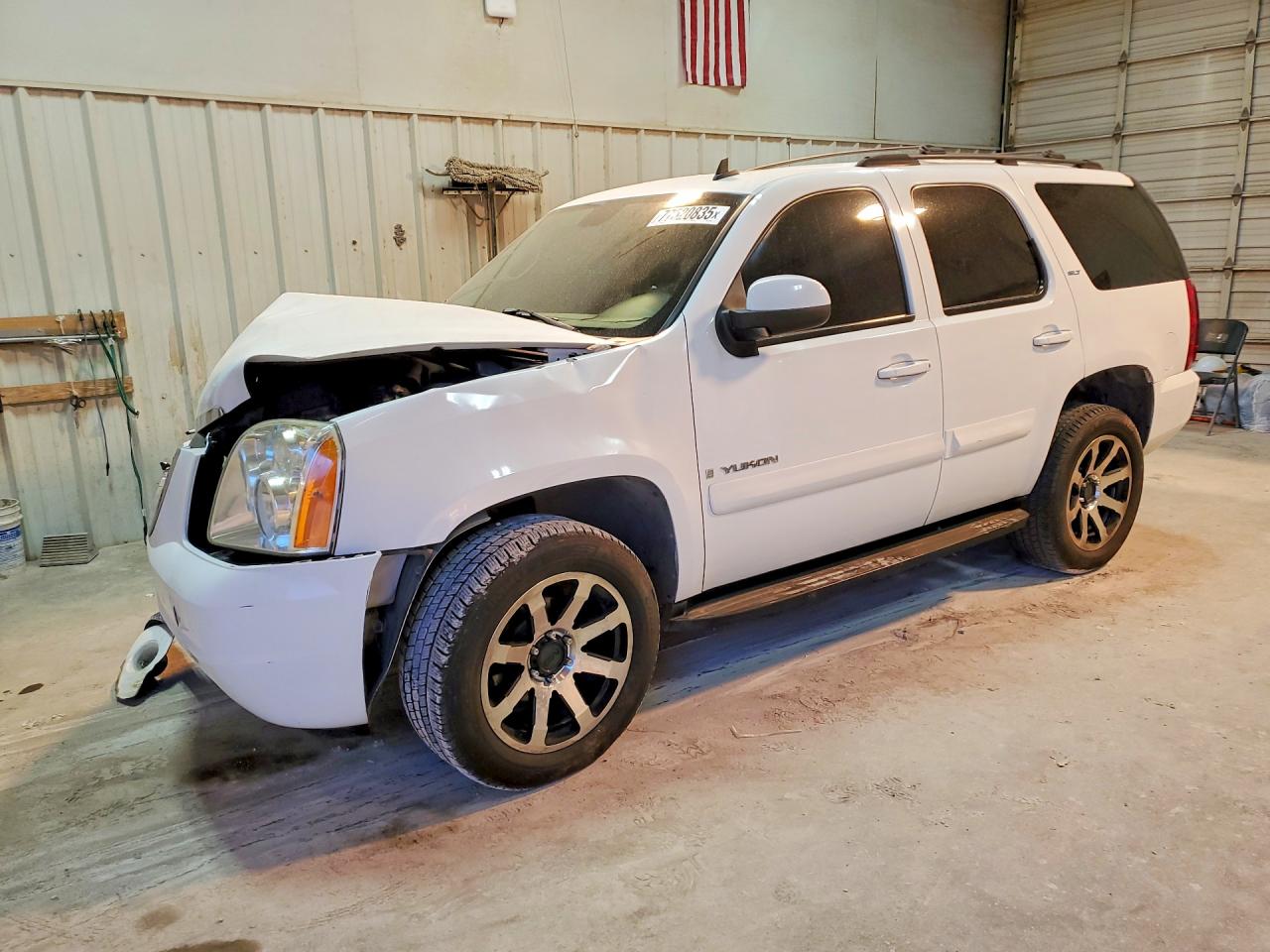 Salvage GMC Yukon Image