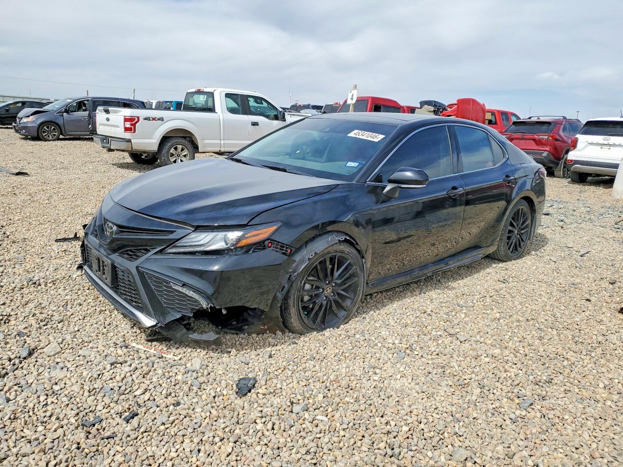 Salvage Toyota Camry Image