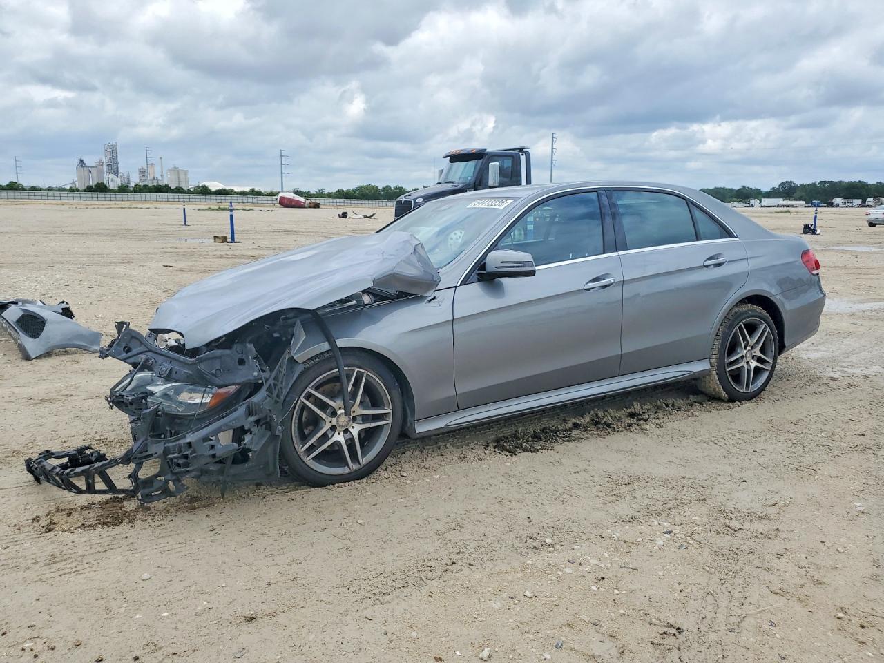 Salvage Mercedes-Benz E-Class Image