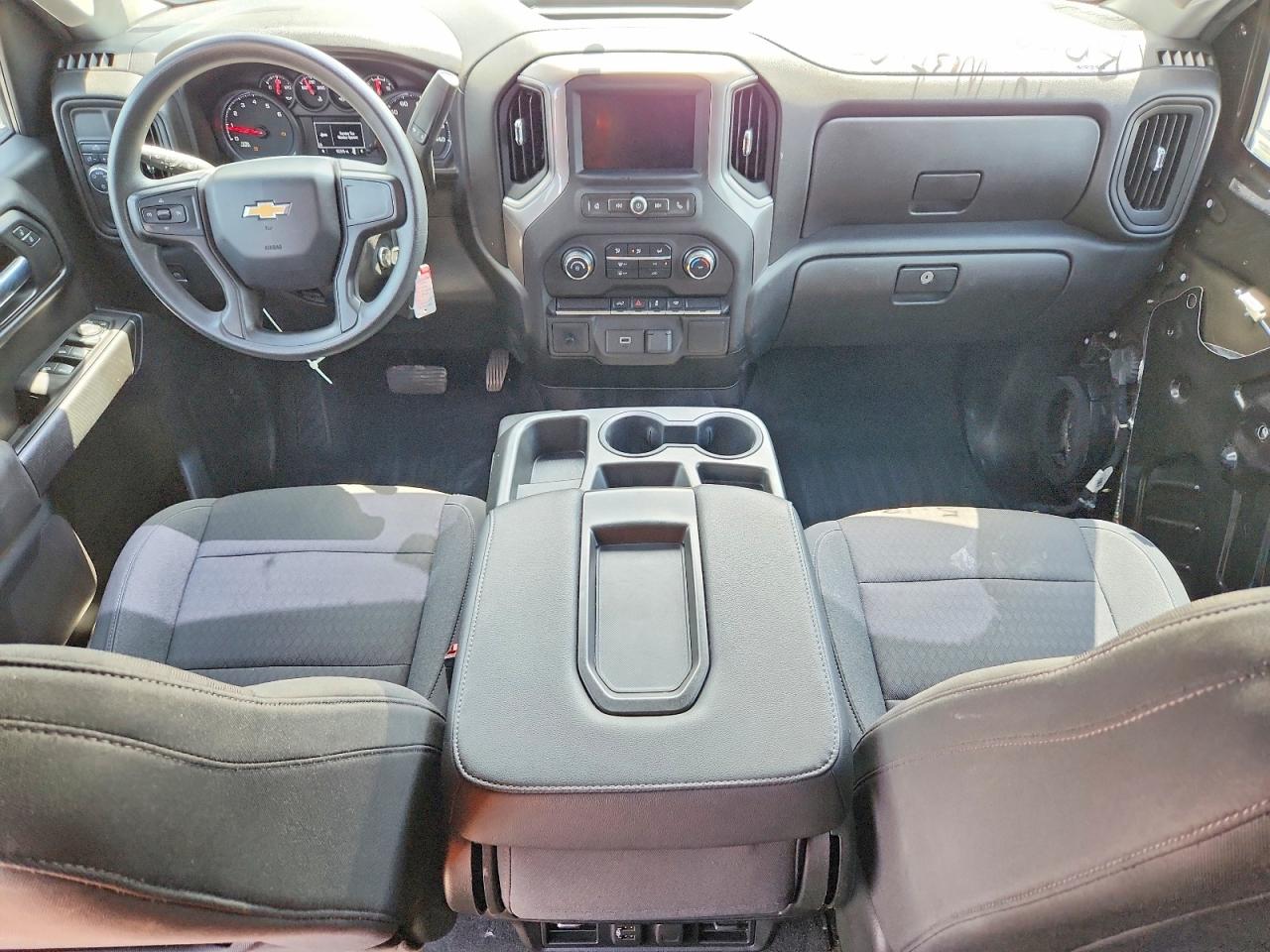 Chevrolet Silverado C1500 Custom