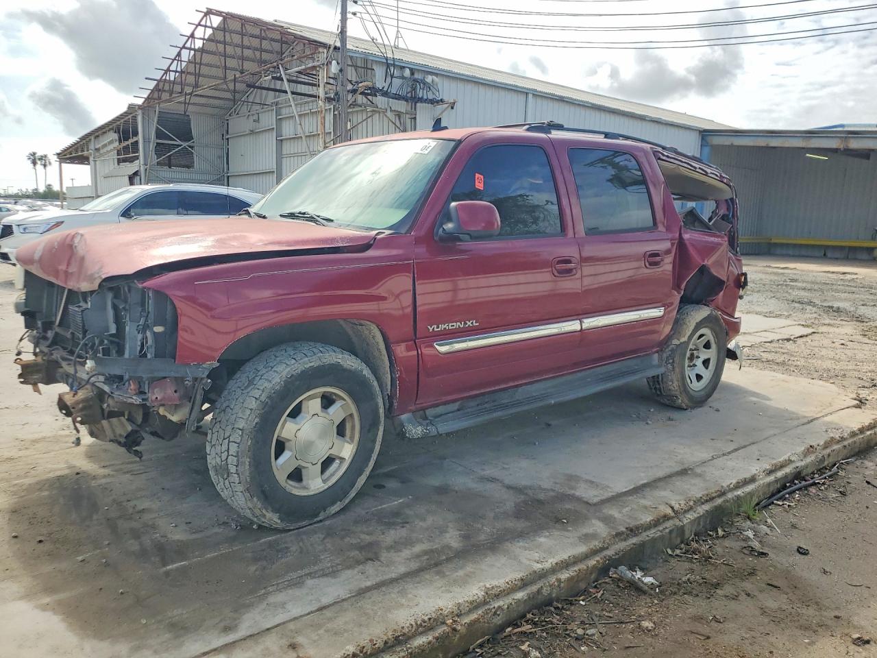 Salvage GMC Yukon Image