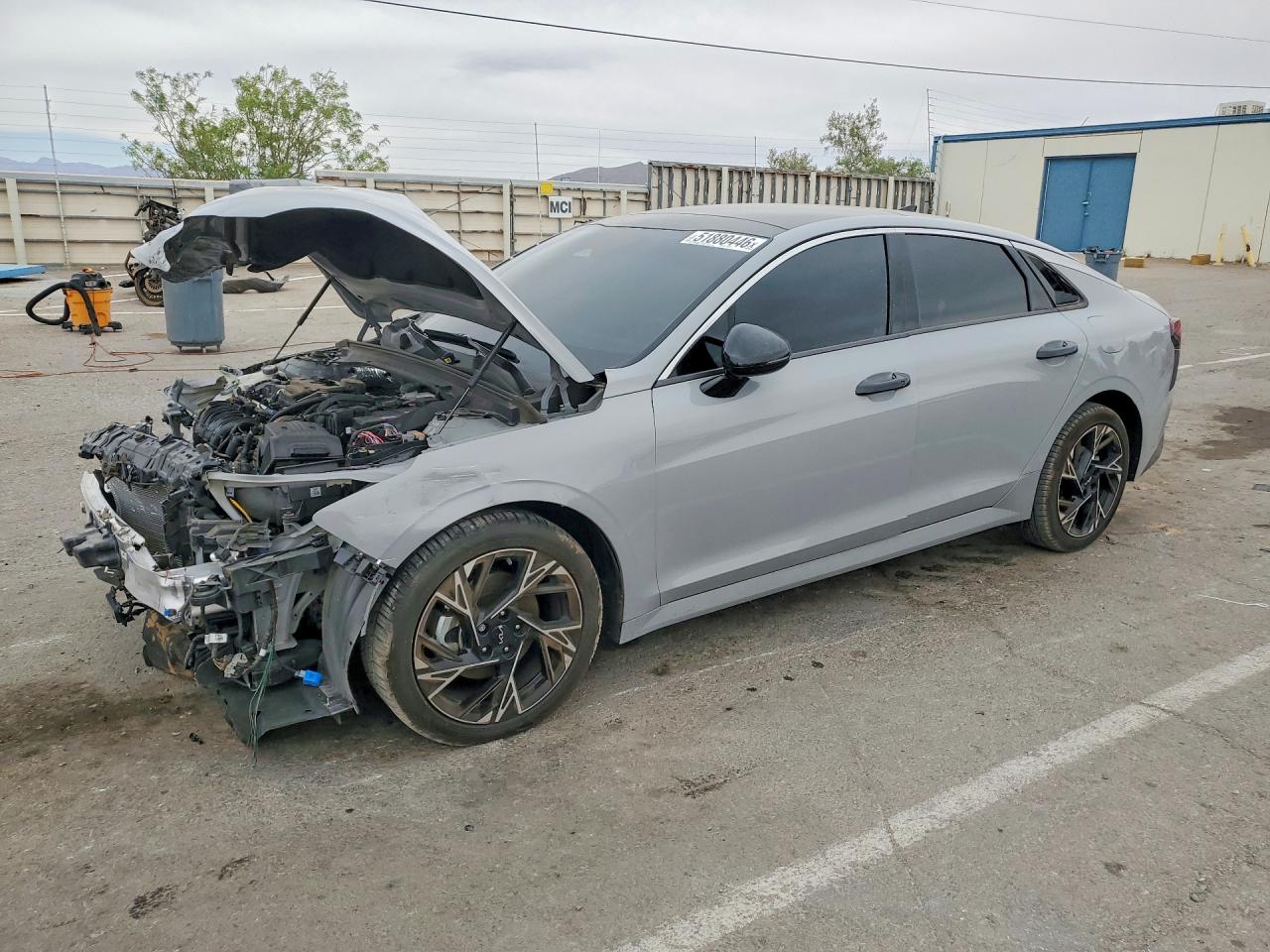 Salvage Kia K5 Image