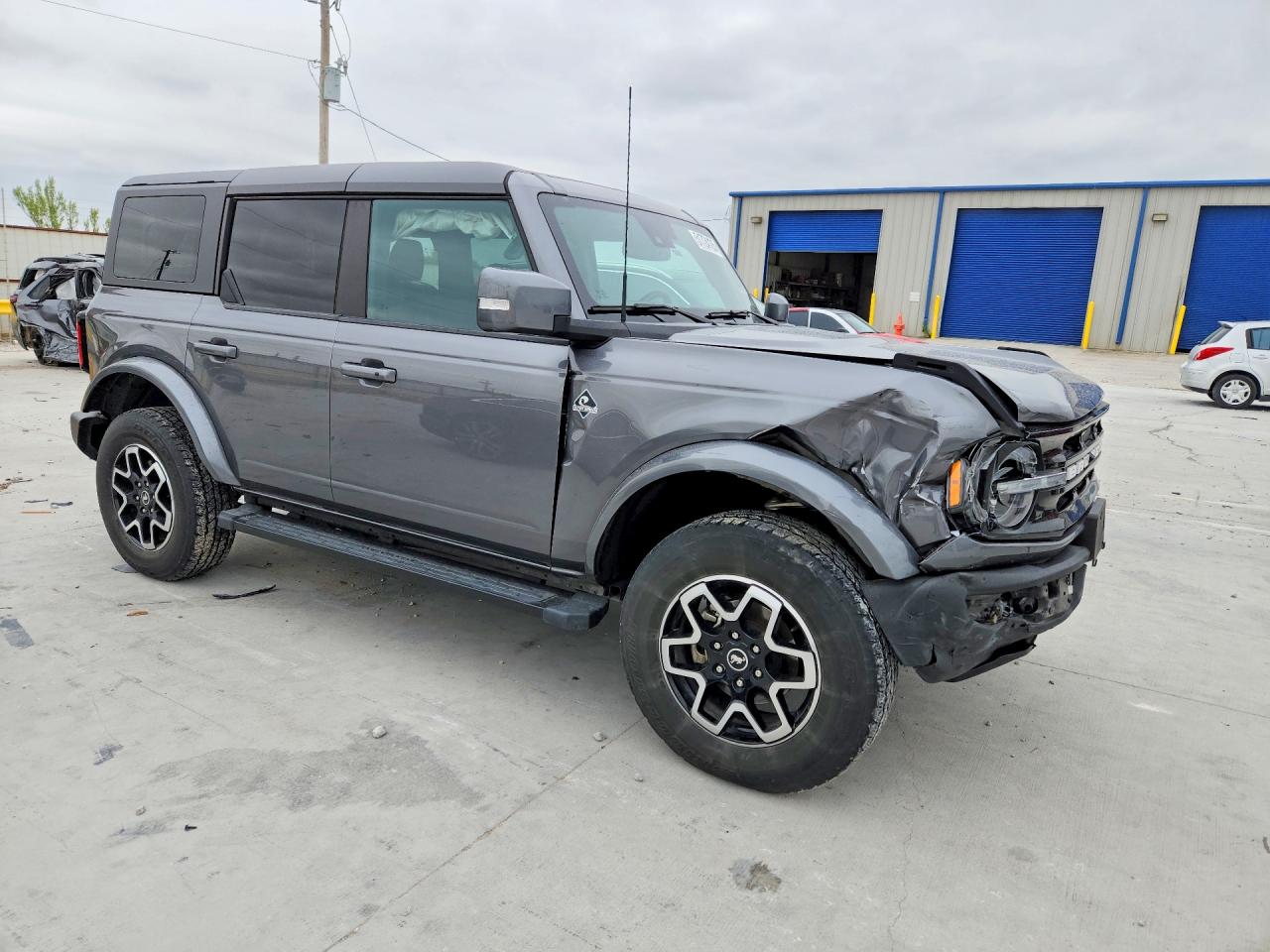 Ford Bronco Base