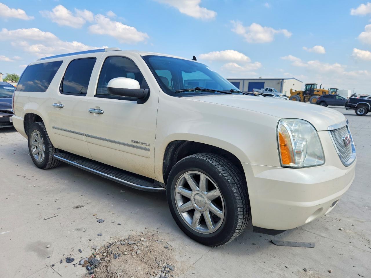 GMC Yukon Denali