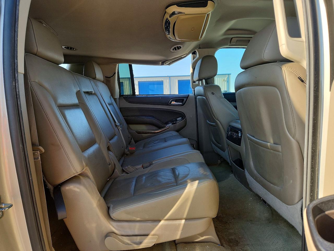 Chevrolet Suburban C1500 Lt