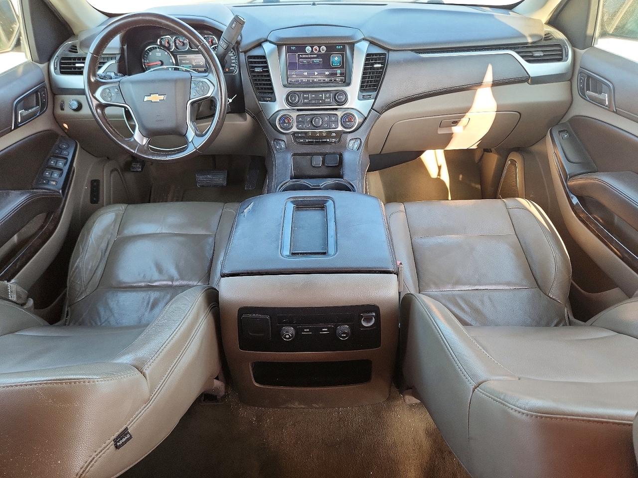 Chevrolet Suburban C1500 Lt