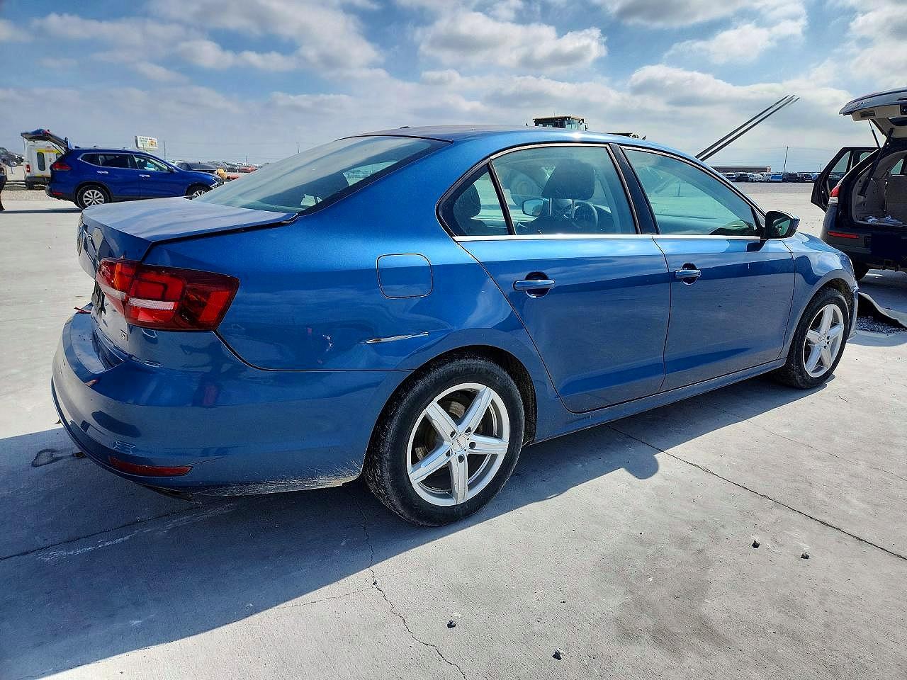 Volkswagen Jetta S