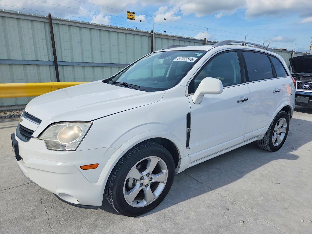 Salvage Chevrolet Captiva Image