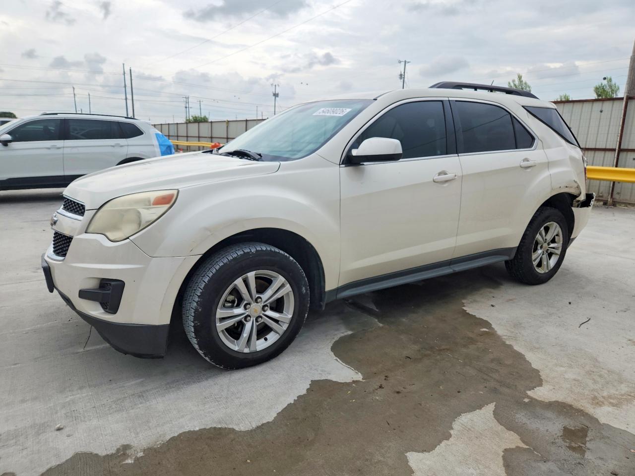 Salvage Chevrolet Equinox Image