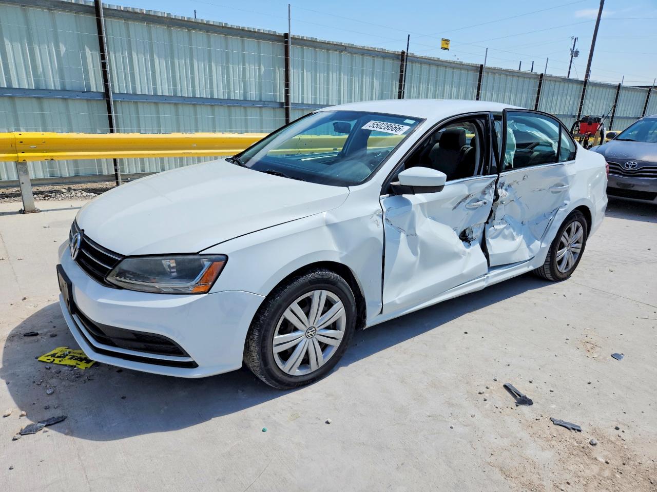 Salvage Volkswagen Jetta Image