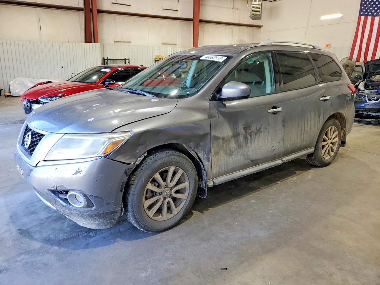 Salvage Nissan Pathfinder Image