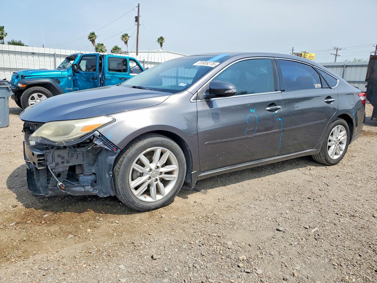 Salvage Toyota Avalon Image