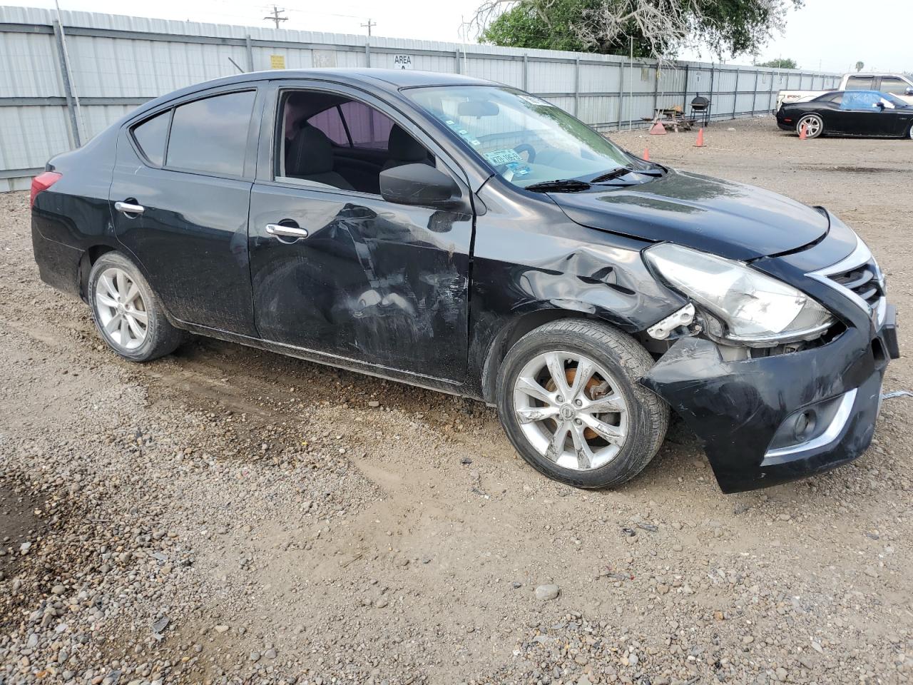 Nissan Versa