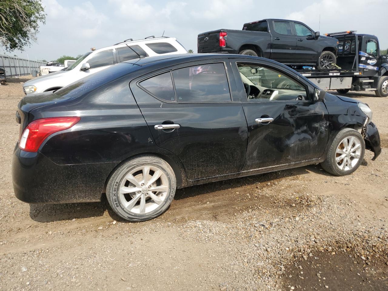 Nissan Versa