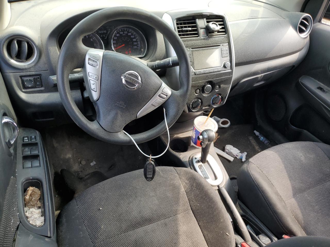 Nissan Versa