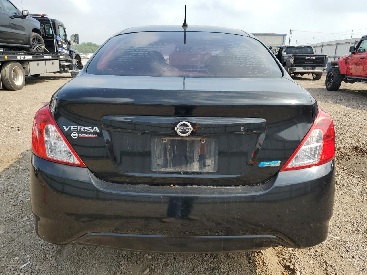 Nissan Versa