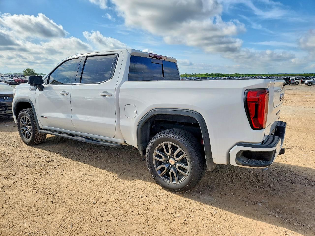 GMC Sierra K1500 At4