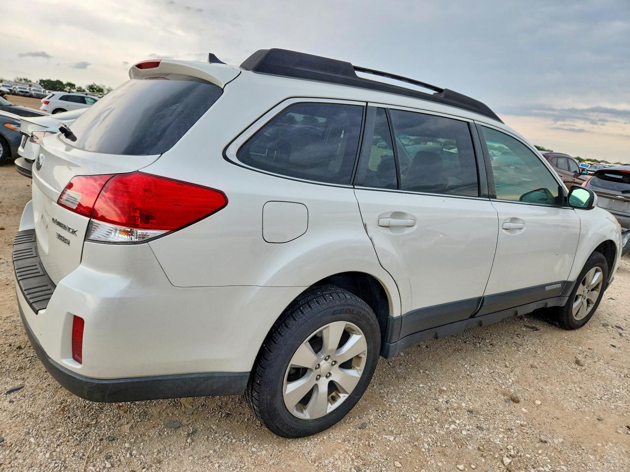 Subaru Outback 3.6r Limited